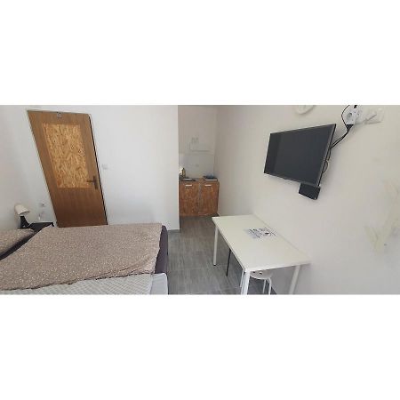 Budget Apartman LeLo Centar 3 Osijek Extérieur photo